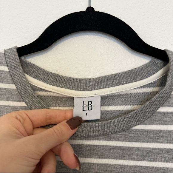 Little Bipsy Swoop T Shirt Dress Gray White Striped Side Pockets Size L Women’s - Picture 9 of 9